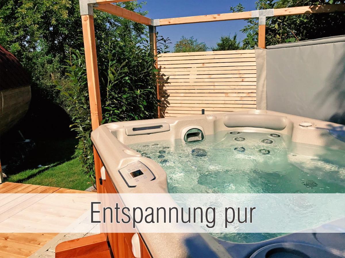 Huette41: Ganze Huette Nah Am See Mit Privatem Whirlpool, Sauna. Umzaeunt. Waldkirchen Luaran gambar