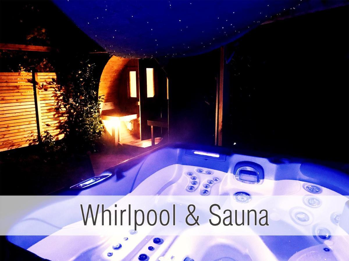Huette41: Ganze Huette Nah Am See Mit Privatem Whirlpool, Sauna. Umzaeunt. Waldkirchen Luaran gambar