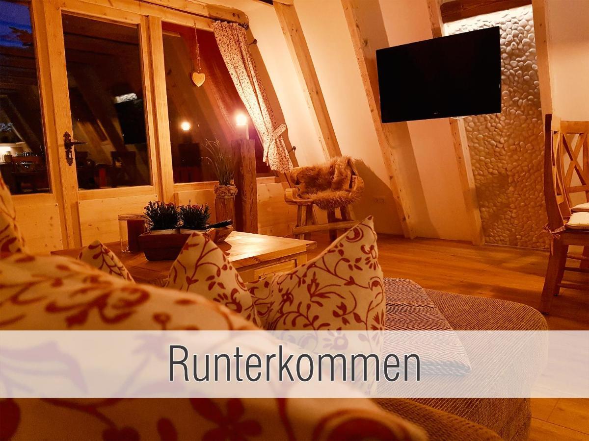 Huette41: Ganze Huette Nah Am See Mit Privatem Whirlpool, Sauna. Umzaeunt. Waldkirchen Luaran gambar
